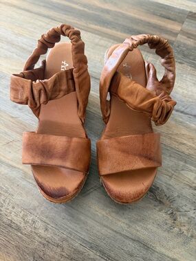 Antelope Brown Leather Slingback Wedge Sandals